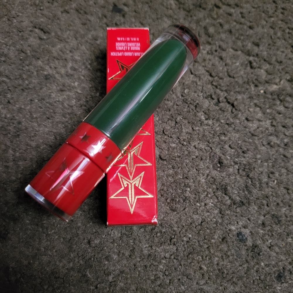 Jeffery star full size liquid lipstick